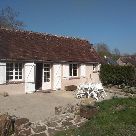 Repos Dans Le Perche Combres Exterior photo
