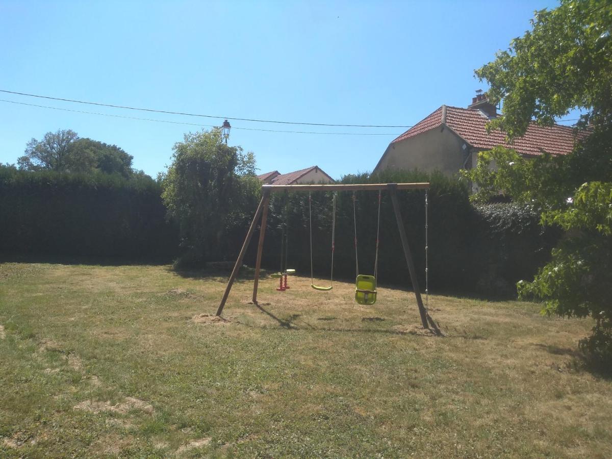 Repos Dans Le Perche Combres Exterior photo